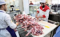 آشفته بازار گوشت در جنوب شرق کشور/ از فروش ۱۱۰ هزار تومانی گوشت در زاهدان تا نایاب شدن گوشت گاو در دلگان