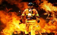 آتش‌نشانان؛ ایثارگرانی که با زبان روزه به جنگ آتش می‌روند