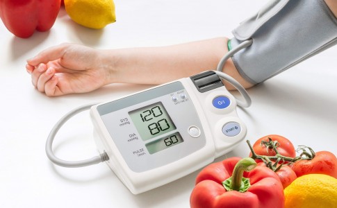 اولین علامت ابتلا به فشار خون چیست؟