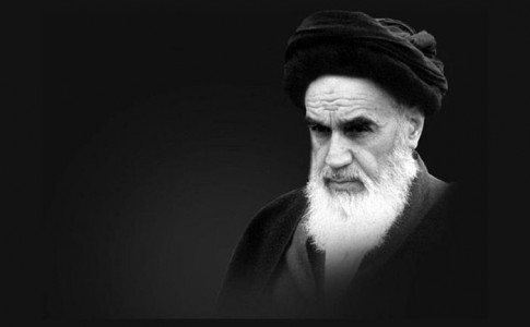 امام خمینی(ره) با تاسی از فرهنگ عاشورا تاریخ ساز شد/مقام معظم رهبری منشا وحدت و یکدلی در جهان اسلام است