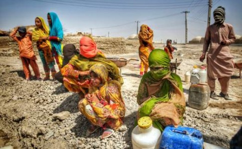 موج روستاهای سیستان و بلوچستان روی ایستگاه تشنگی/ زخم کهنه بی آبی بر لبان خشکیده شهروندان خودنمایی می‌کند