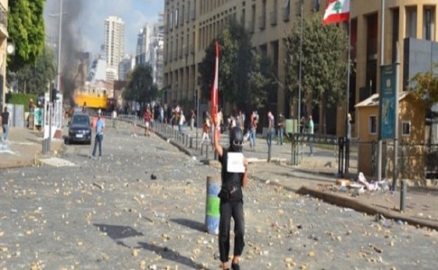 تظاهرات خشونت‌آمیز در بیروت یک کشته و 180 مجروح بر جای گذاشت