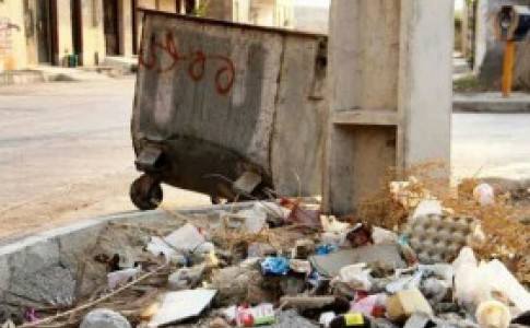 شهروندان سیستانی همچنان از عدم جمع آوری زباله ها در زابل ناراضی هستند