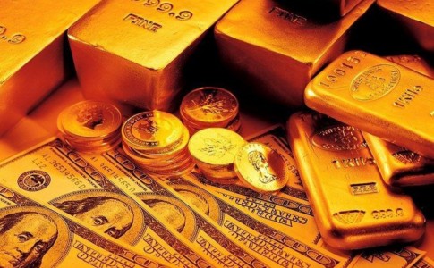 اقتصاد زیرزمینی عامل اصلی گرانی طلا و ارز/ دلال ثمره اقتصاد بدون شفافیت!