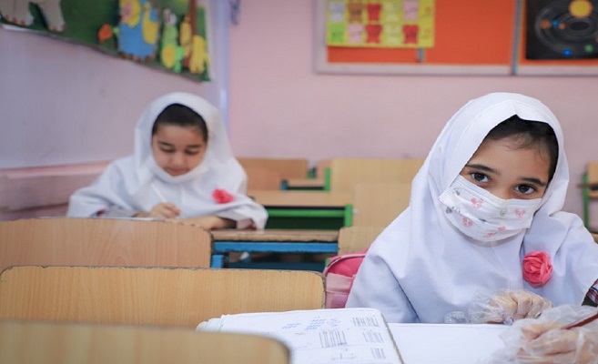 مدارس سیستان وبلوچستان روی خط کرونا/ کاربلدهای کوچک مجازی از آموزش و پرورش گلایه دارند+فیلم