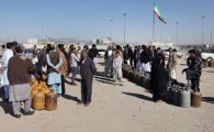 کمر مردم سیستان و بلوچستان زیر بار گرانی کپسول گاز خم شد/قاچاقچیان متهم اصلی نایاب شدن گاز در استان