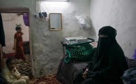 مردمان رفیق فابریک آمریکا و اسرائیل از مشکلات معیشتی رنج می برند/ محرومیت گسترده در چند صد متری کاخ های بن سلمان