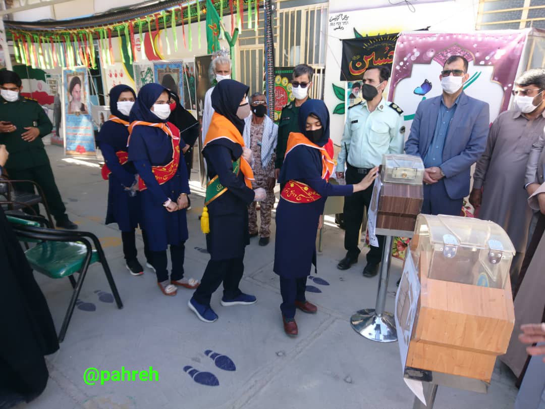 زنگ ایثار و مقاومت در مدارس ایرانشهر نواخته شد