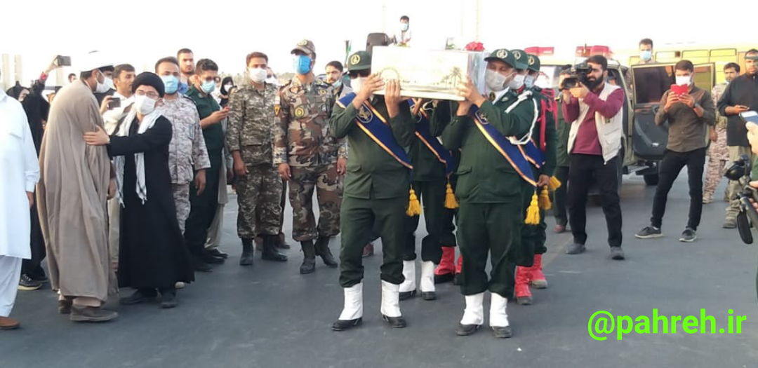 مراسم استقبال از پیکر مطهر شهید شهلی بر در ایرانشهر