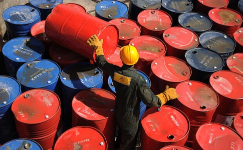 قیمت نفت به پایین‌ترین سطح ۵ ماهه سقوط کرد