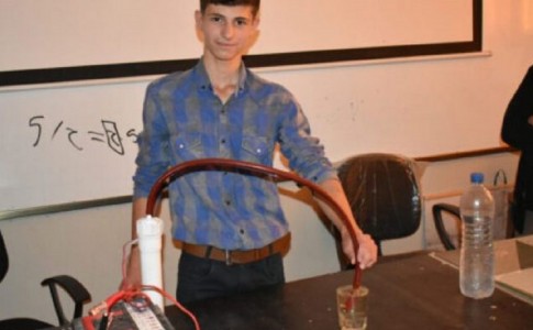 اختراع جالب دانش‌آموز سوری برای صرفه‌جویی در مصرف بنزین