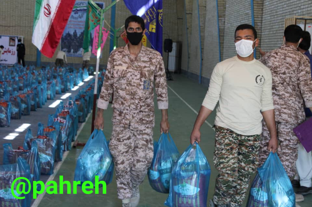 توزیع ۵۰۰ بسته معیشتی بین خانواده های آسیب دیده از کرونا در ایرانشهر