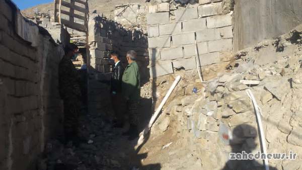 اجرای طرح خانه به خانه مقابله با کرونا در محله های حاشیه شهر زاهدان