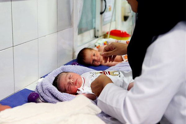 برای فرزندان اتباع بیگانه با اقامت قانونی گواهی ولادت صادر  می شود