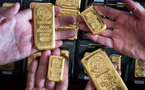 قیمت جهانی طلا جهش کرد/ هر اونس ۱۷۵۱ دلار