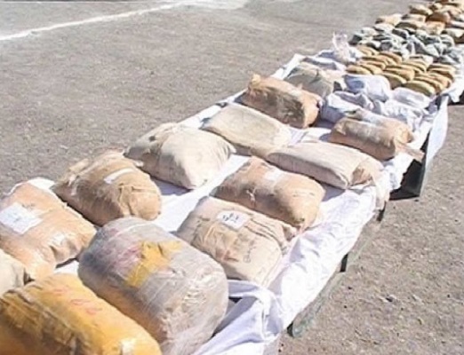 کشف محموله سنگین مواد مخدر در جنوب شرق کشور/ شرور مسلح در چابهار دستگیر شد