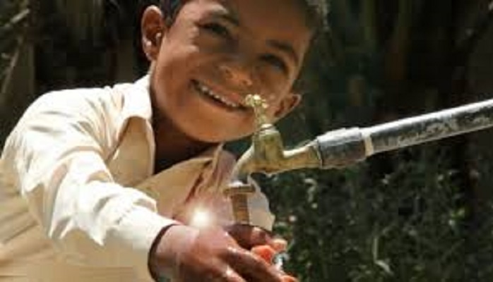 اتصال ۳۰۷ روستای جدید در پهناورترین استان کشور به شبکه آب/شاخص بهره مندی روستاها از آب سالم به ۷۰.۵ درصد رسید