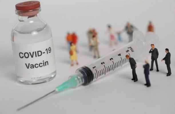 افزایش ایمنی و محافظت از بدن با تزریق واکسن کرونا/ مردم به شایعات توجه نکنند