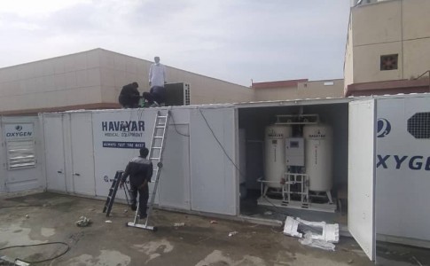 بهره برداری دستگاه اکسیژن ساز ۶۰۰ لیتری در بیمارستان ولایت راسک/تقویت زیرساخت‌های تخصصی درمانی از اولویت‌های مرکزی است