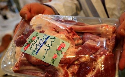 945 کیلو گوشت قربانی بین خانواده های نیازمند کرونایی توزیع شد/ اهدای بیش از 1300 سبد معیشتی عیدانه غدیر و قربان در سیستان وبلوچستان