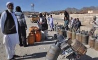 صف‌های طولانی و دست‌خالی برگشتن از مرکز توزیع گاز مایع باعث ناراحتی مردم ایرانشهر شده است