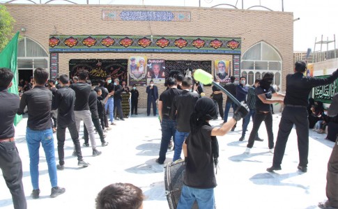 مراسم عزاداری تاسوعای حسینی (ع) با رعایت کامل پروتکل های بهداشتی و در فضای باز در زابل برگزار شد.