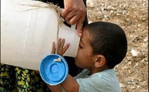 مشکل کم آبی در روستاهای بمپور همچنان پابرجاست/مسئولین به داد مردم برسید