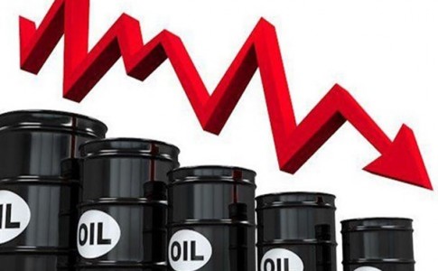 قیمت طلا در بازارهای جهانی/ قیمت نفت در بازارهای جهانی کاهش یافت