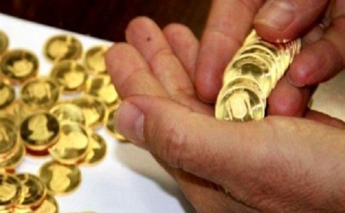 افزایش ۱۸ هزار تومانی قیمت سکه؛ دلار ۹۶ تومان ارزان‌تر شد/ قیمت طلا در کانال ۱.۲ میلیون تومان+ قیمت‌ها