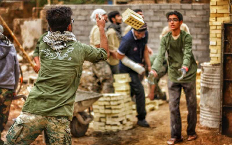 فعالیت ویژه بسیج سازندگی در مناطق محروم سیب و سوران/ گروه های جهادی بسیج سازندگی از زلزله تا سیل در کنار مردم