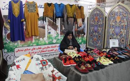 "پلیوار دوزی" قدیمی ترین هنر دست زنانِ سیستان و بلوچستان/همت بانوی کارآفرین با اشتغالزایی ۲۰ نفر در استان خاطره ها