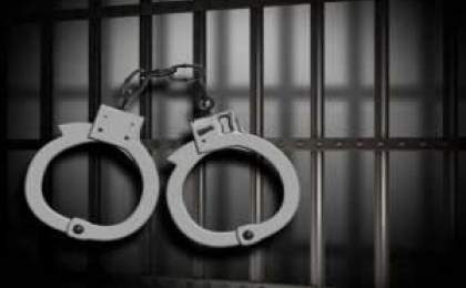 دستگیری سارق سابقه دار با اعتراف به ۱۱ فقره سرقت در زاهدان