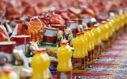 توزیع ۹ هزار بسته معیشتی و غذای گرم در سراوان