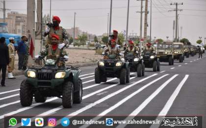 رژه خودرویی و موتوری ارتش در زاهدان برگزار شد  