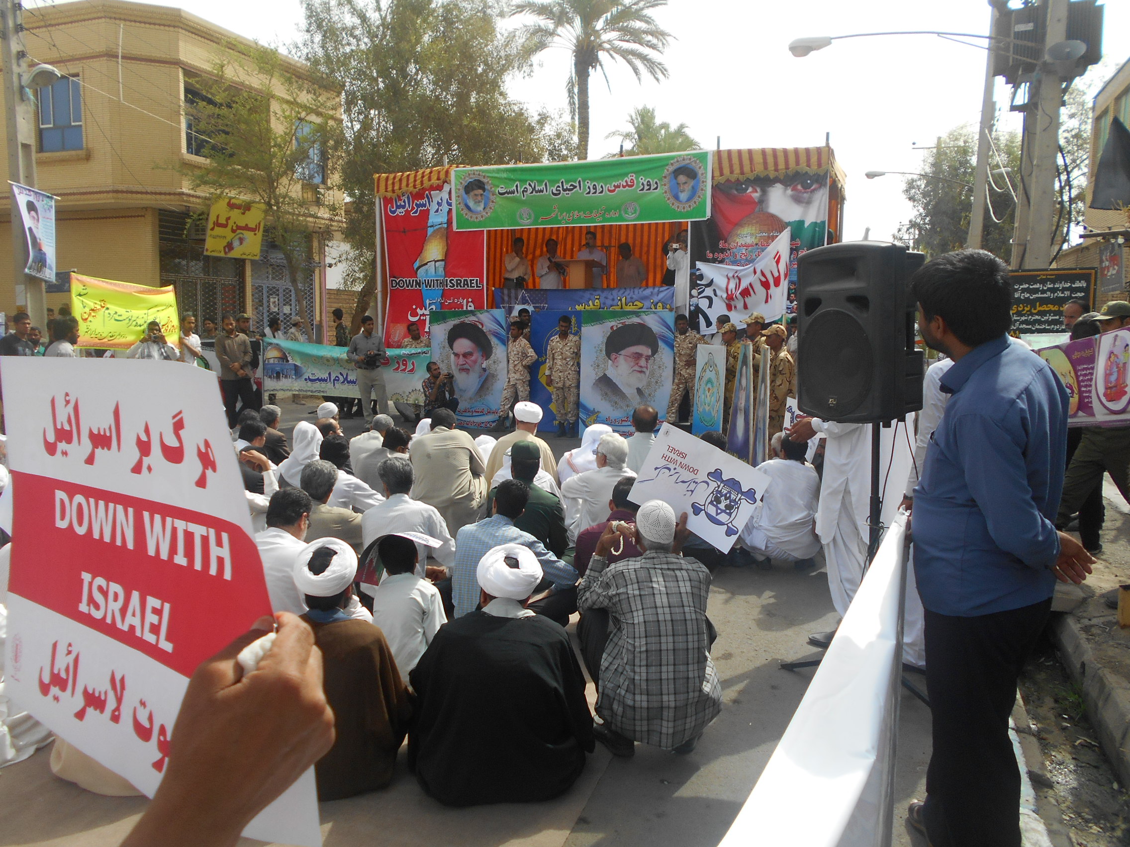 حضور پر خروش مردم بیدار ایرانشهر در راهپیمایی روز جهانی قدس+تصویر