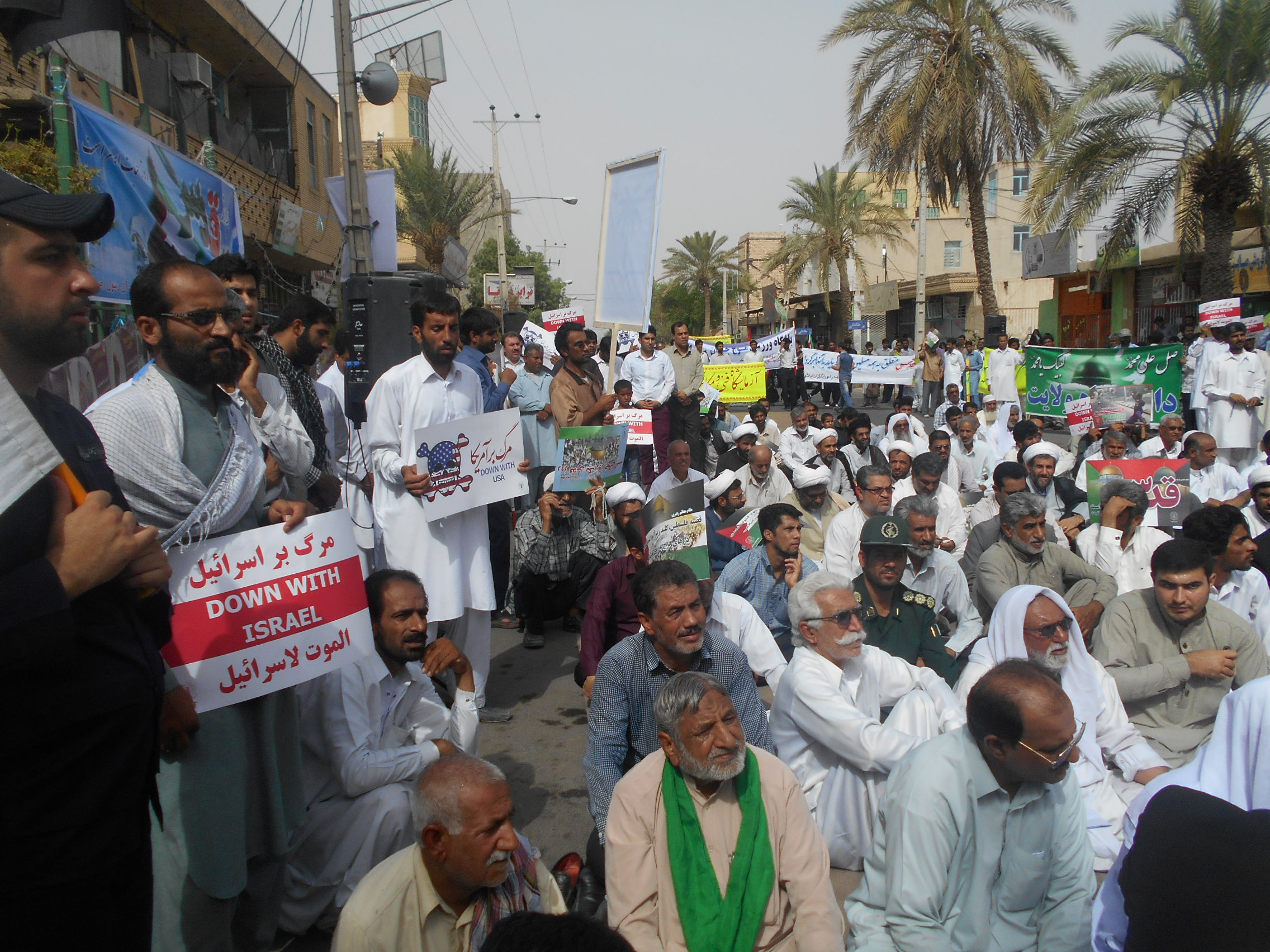 حضور پر خروش مردم بیدار ایرانشهر در راهپیمایی روز جهانی قدس+تصویر