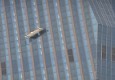 معلق ماندن نظافتچیان در بلندترین برج اتریش + تصاویر