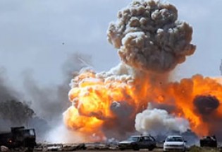 تصاویر اولیه از بمباران مواضع داعش در سوریه توسط آمریکایی‌ها + فیلم