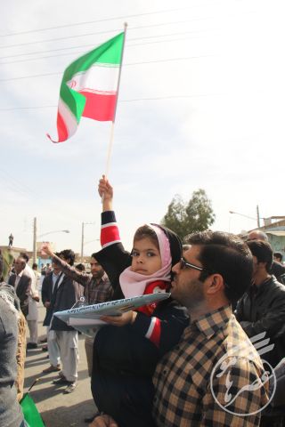 حضور پر شور کودکان ونوجوانان در راهپیمایی 22 بهمن