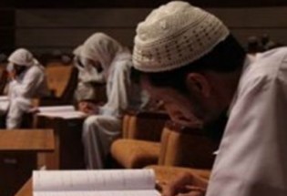 آزمون سطح دو اهل سنت جنوب استان سیستان و بلوچستان در ایرانشهر برگزار شد