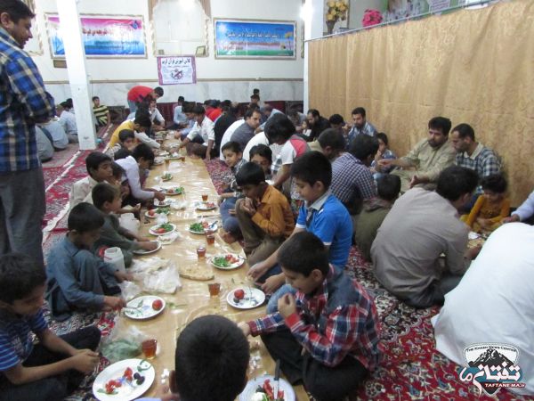 سفره افطار شب های رمضان در مساجد شهرستان خاش