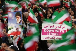 دموکراسی در ایران به معنای واقعی است/ آمریکا هیچ جایی در ایران ندارد