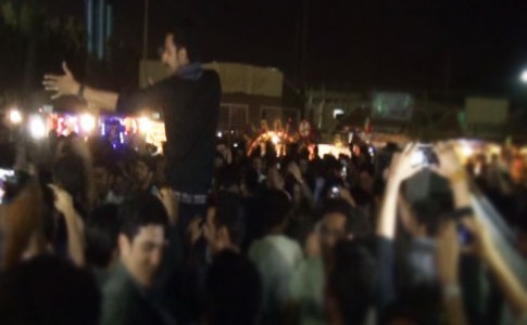 جشنواره علمی با چاشنی "بزن و برقص دسته جمعی "در دانشگاه سیستان و بلوچستان! + فیلم