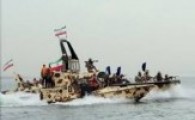 اخطار شناور ایرانی به ناو جنگی آمریکا و تغییر مسیر ناو آمریکایی