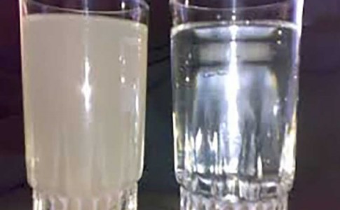 بحران آب شرب سالم در سیستان/ رئیس مرکز بهداشت نیمروز: بوی بد آب از نظر بیماری زائی خطری ندارد