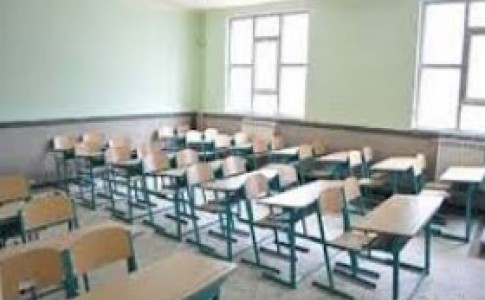 فرسودگی مدارس سیستان و بلوچستان/ توسعه جامعه در گرو رونق آموزش و پرورش