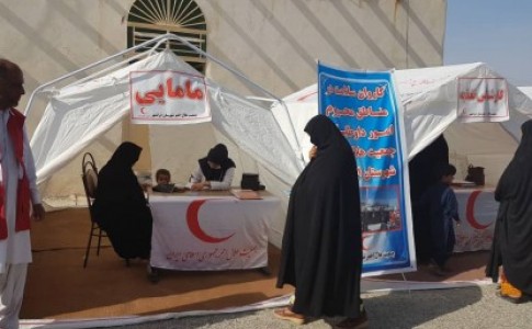حضور کاروان سلامت هلال‌احمر در مناطق محروم ایرانشهر