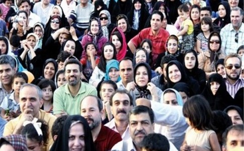 ۵میلیون ایرانی،بدون شغل درآمد دارند/کاهش ۴۶۴هزارنفری متقاضیان کار