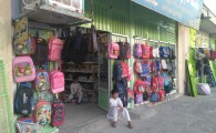 گزارش تصویری/ بازار فروش لوازم التحریر و البسه دانش آموزان در ایرانشهر  