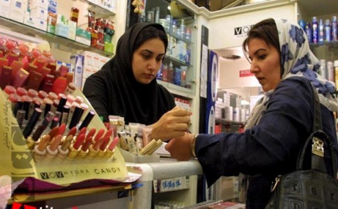 خرید یک میلیارد دلار لوازم آرایش توسط ایرانی‌ها در سال